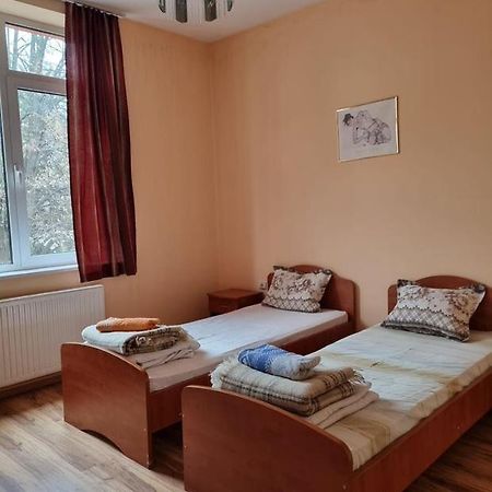 Family Hotel RUJETA Семеен Хотел РУЖЕТА - идеален център Pavlikeni Екстериор снимка
